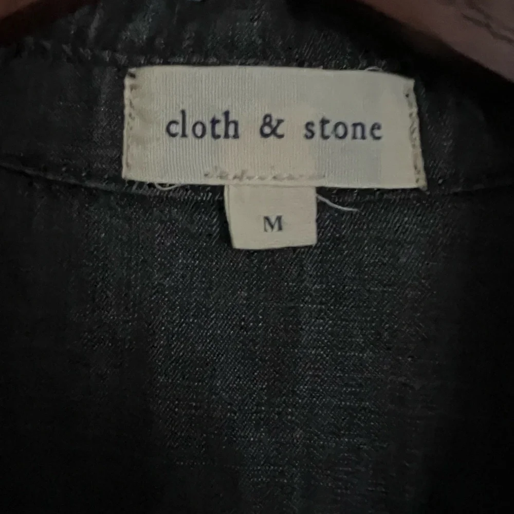 Cloth & Stone Charcoal Black Pull Over Shirt, Size M - Picture 6 of 15